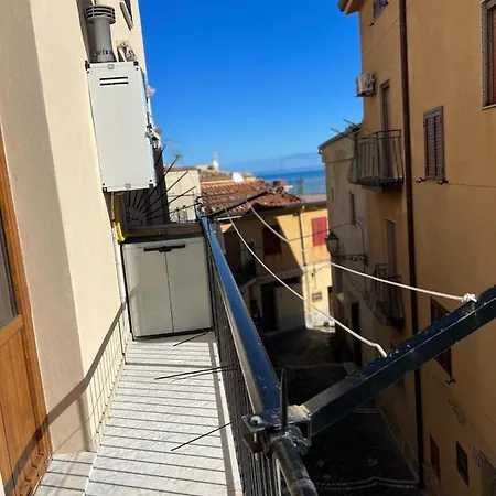 Dal Castello Al Mare