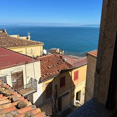 Dal Castello Al Mare * Castel di Tusa